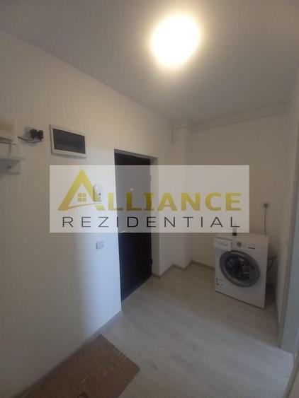 Apartament cu 3 camere decomandat, mobilat în Berceni