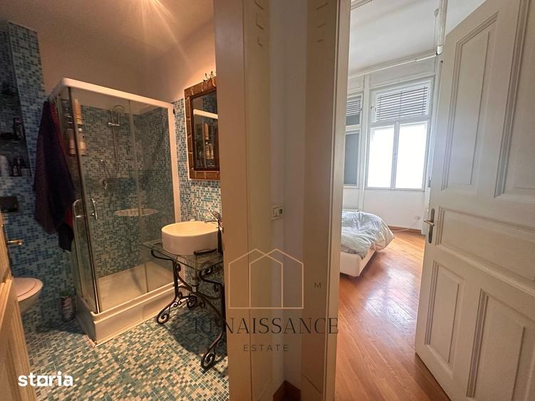 Apartament cu 4 camere în P-ța Unirii