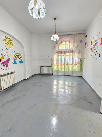 Spațiu comercial, de 140 mp, în Vitan-Bârzești