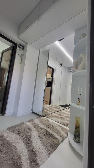 Apartament cu 2 camere decomandat în Sărari