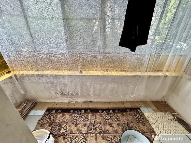 Apartament cu 2 camere decomandat în Vest