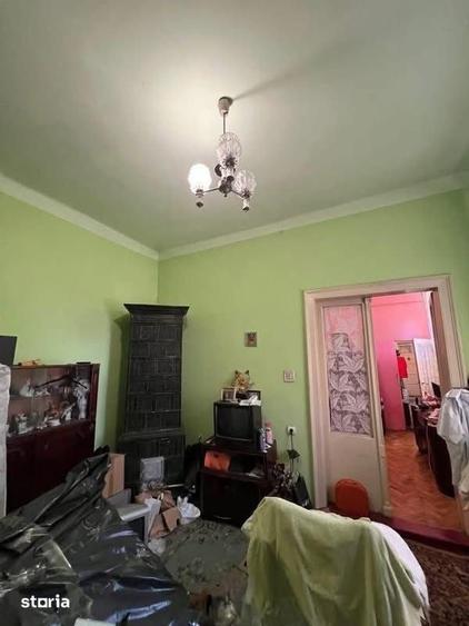Casă cu 3 camere cu Teren 120 Mp în Calea București