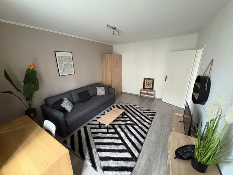 Inchiriez apartament cozy, 3 camere, luminos, pozitie excelenta - 1
