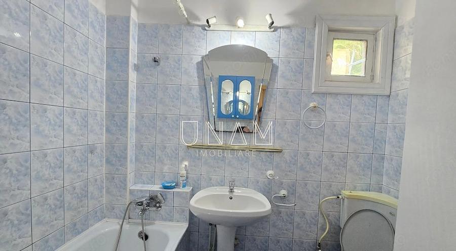 Apartament cu 2 camere decomandat în Triaj