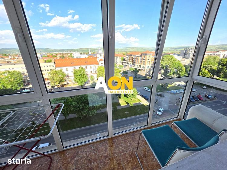 Apartament cu 3 camere decomandat, mobilat în Ultracentral