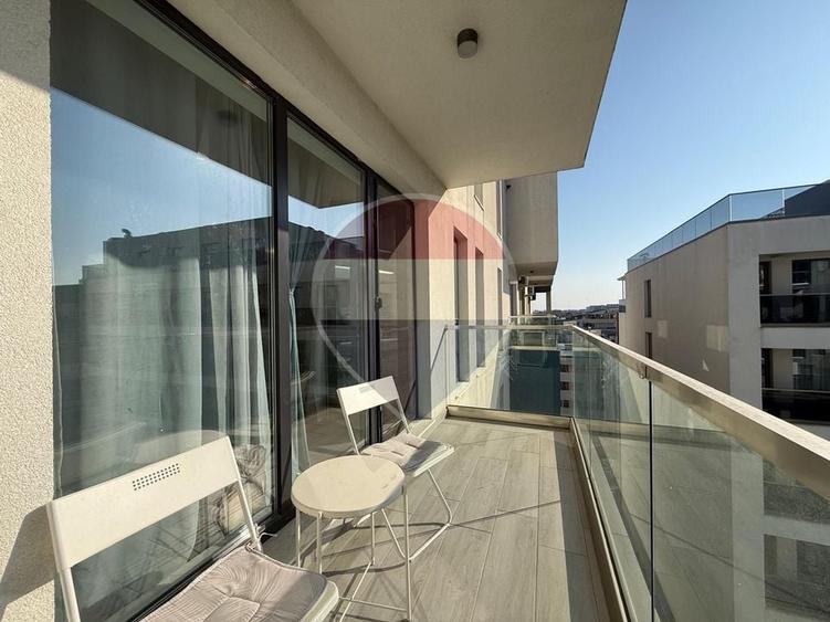 Apartament cu 2 camere decomandat, mobilat în Central
