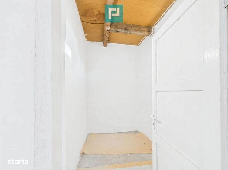 Casă cu 4 camere în Central
