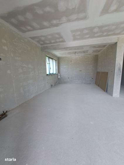 Casă cu 3 camere în Firiza