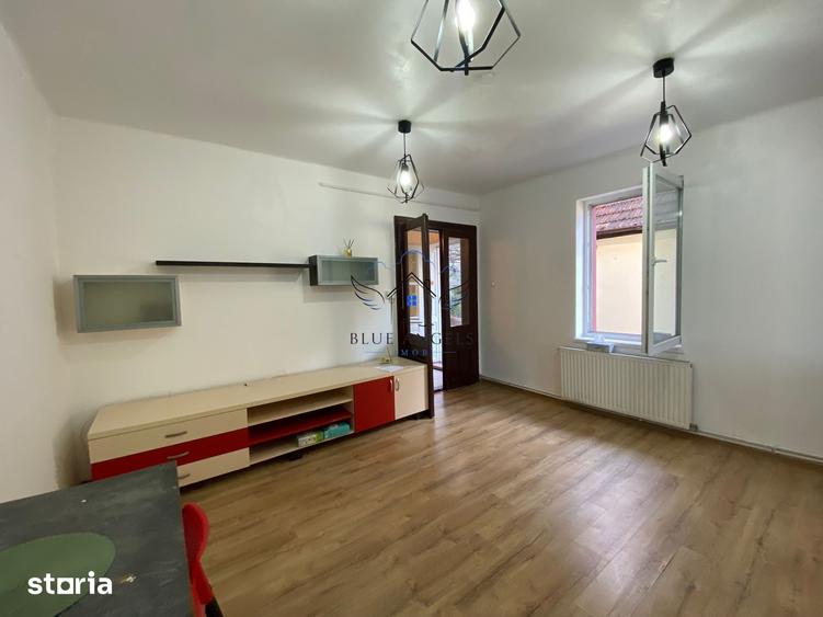 Casă cu 4 camere cu Teren 400 Mp în Bartolomeu