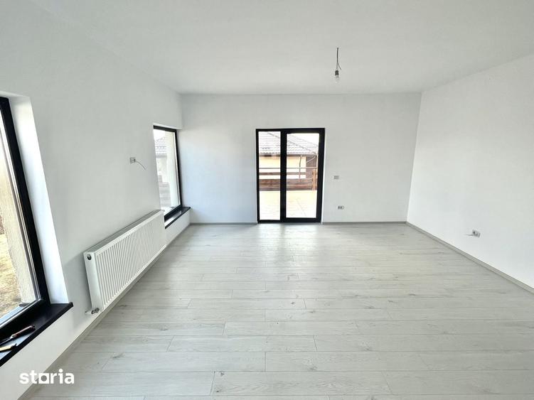 Casă cu 3 camere cu Teren 800 Mp în Valea Lupului