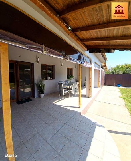 Casă cu 3 camere în Macea