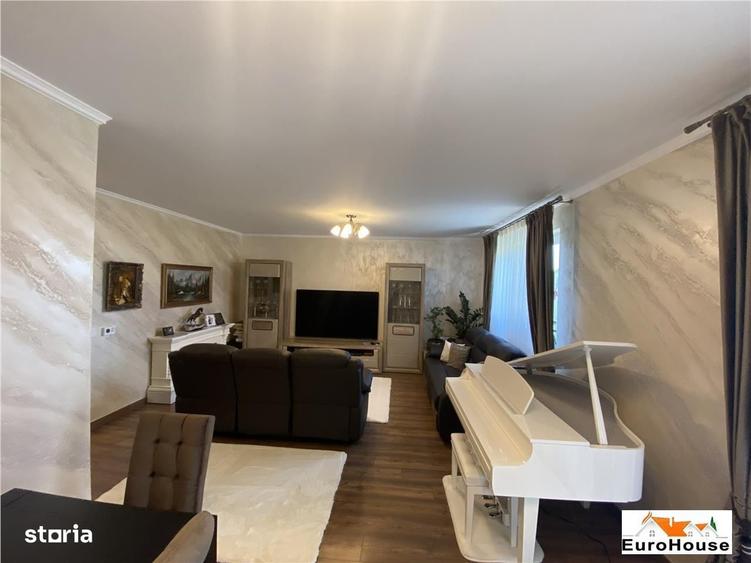 Casă cu 4 camere în Central