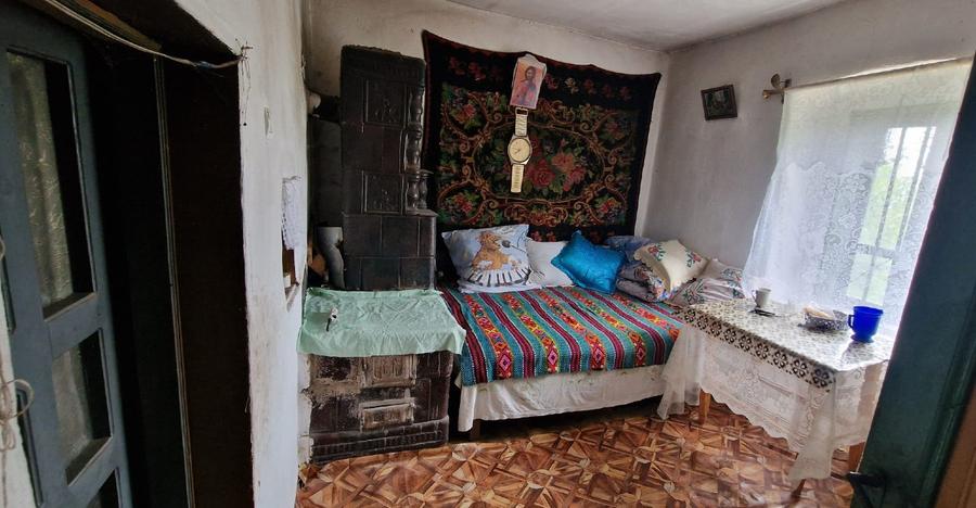 Casă cu 4 camere cu Teren 3200 Mp în Horezu-Poenari