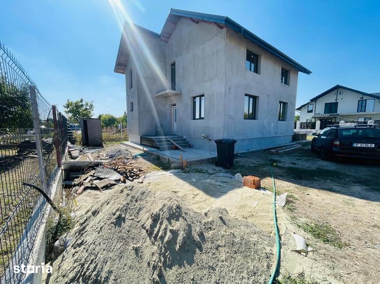 Casă cu 4 camere cu Teren 440 Mp în Ciorogârla