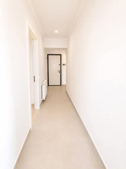 Apartament cu 3 camere decomandat în Energia