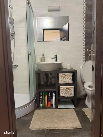Garsonieră decomandată în Central