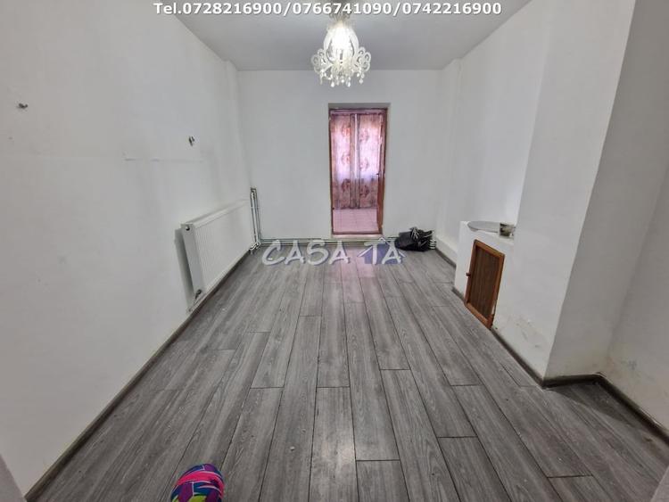 Apartament cu 3 camere în 9 Mai