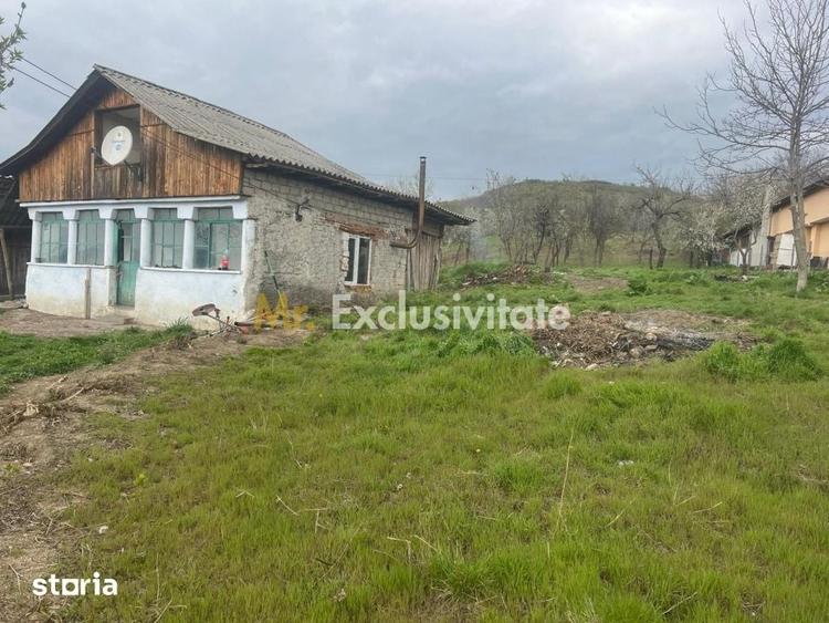 Teren de 2200 mp, în Călinești