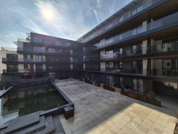 Apartament cu 3 camere decomandat în Voluntari