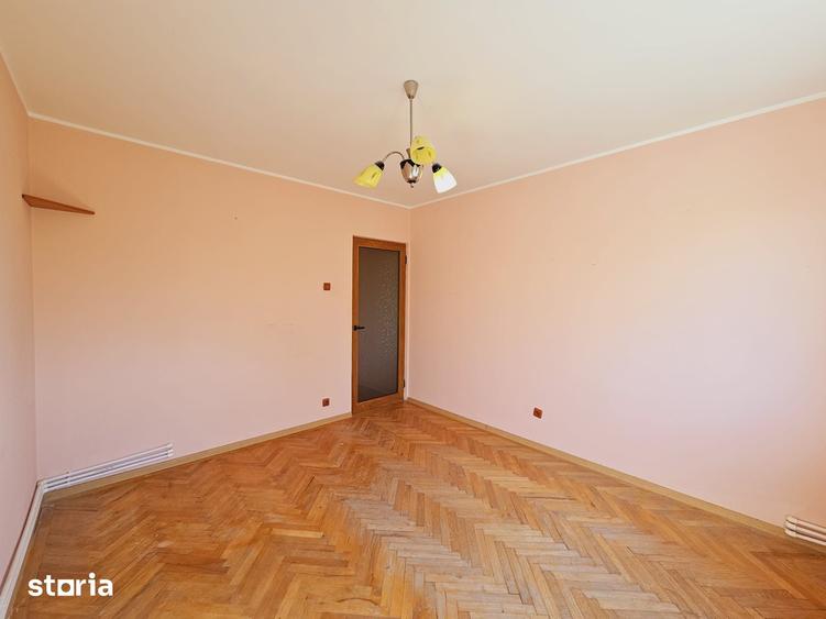 Apartament cu 3 camere în Țiglina 1