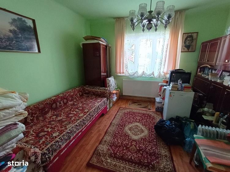 Casă cu 3 camere cu Teren 260 Mp în Central