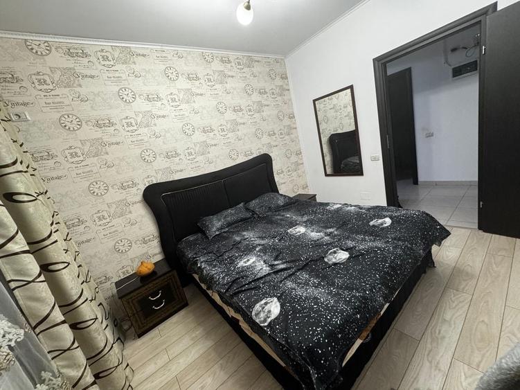 Apartament cu 2 camere decomandat în Roșu