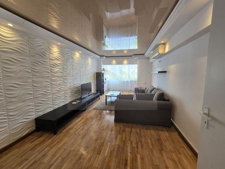 Apartament cu 4 camere decomandat, mobilat în Unirii