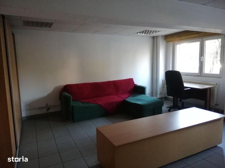 Apartament cu 2 camere semidecomandat, mobilat în Cotroceni