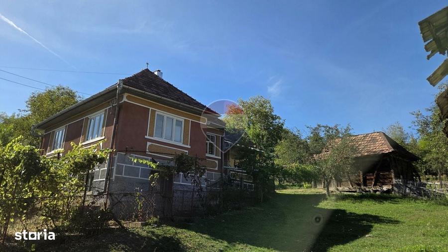 Casă cu 3 camere semidecomandat în Habic
