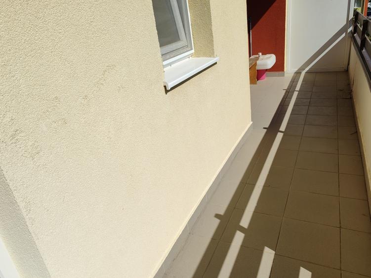Apartament cu 2 camere decomandat, mobilat în Sânpetru