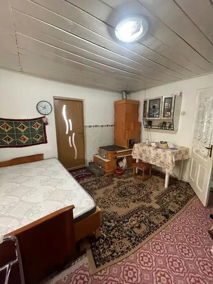Casă cu 4 camere în Valea Părului