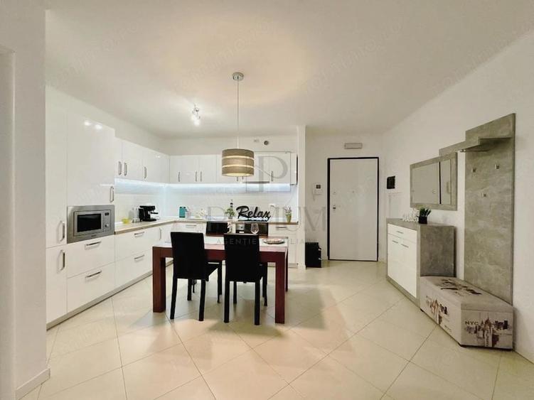 Apartament cu 3 camere decomandat în Circumvalațiunii