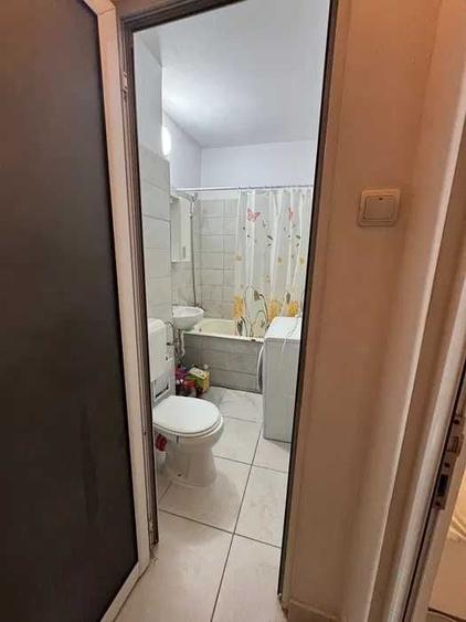 Garsonieră semidecomandată în Unirii