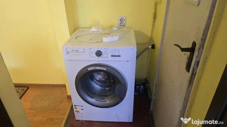 Apartament cu 2 camere semidecomandat în Dacia