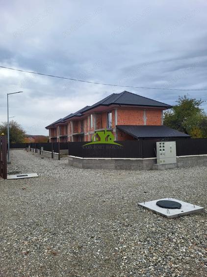 Casă cu Teren 400 Mp în Goranu