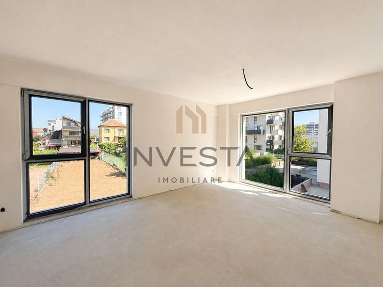 Apartament cu 3 camere decomandat în Între Lacuri