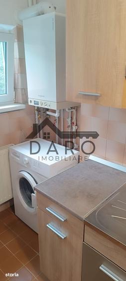 Apartament cu 3 camere decomandat în Cornișa