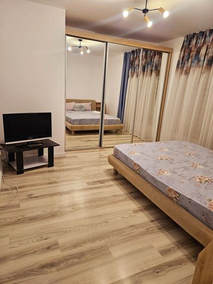 Apartament cu 2 camere semidecomandat în Albești