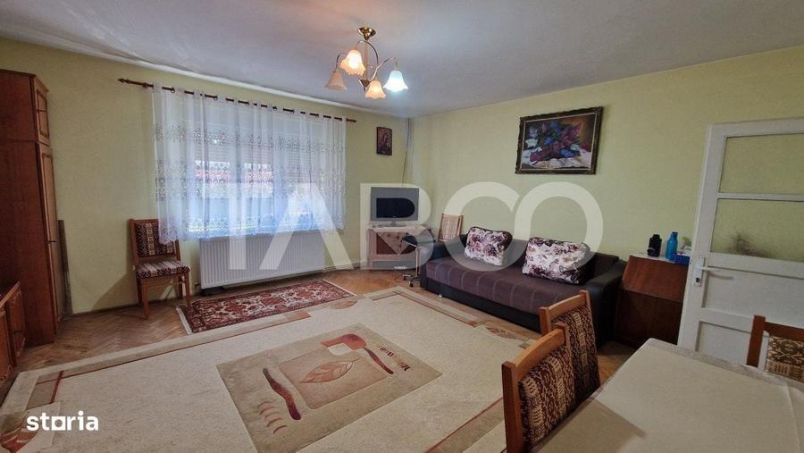 Casă cu 3 camere cu Teren 860 Mp în Turnișor