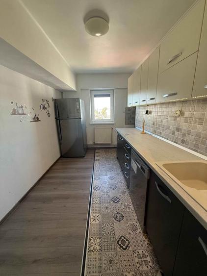 Apartament cu 3 camere decomandat, mobilat în Vidin-Progresul
