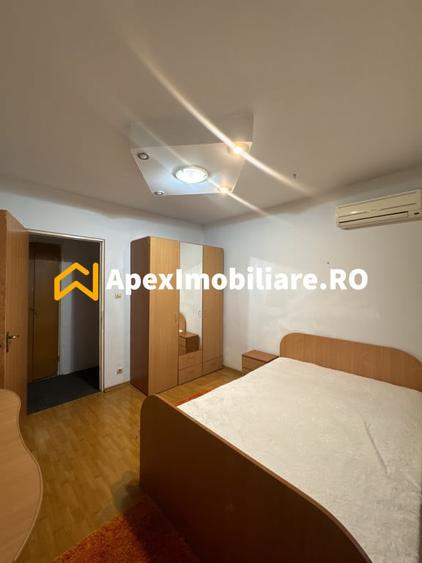Apartament cu 4 camere decomandat în Costin Georgian