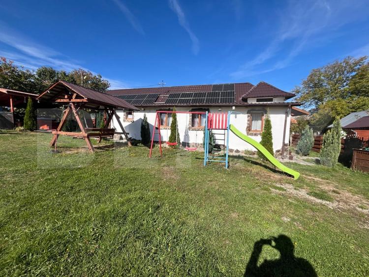 Casă individuală cu 3 camere cu Piscina în Damiș