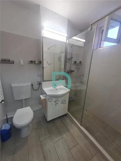 Apartament cu 2 camere semidecomandat în Vlahuță