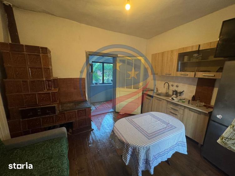 Casa de vanzare in Comuna Orodel proprietate ingrijita, gata de locu - 12