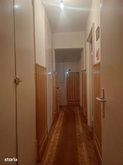 Apartament spa?ios cu 4 camere de vanzare Vasile Aron, Sibiu - 5