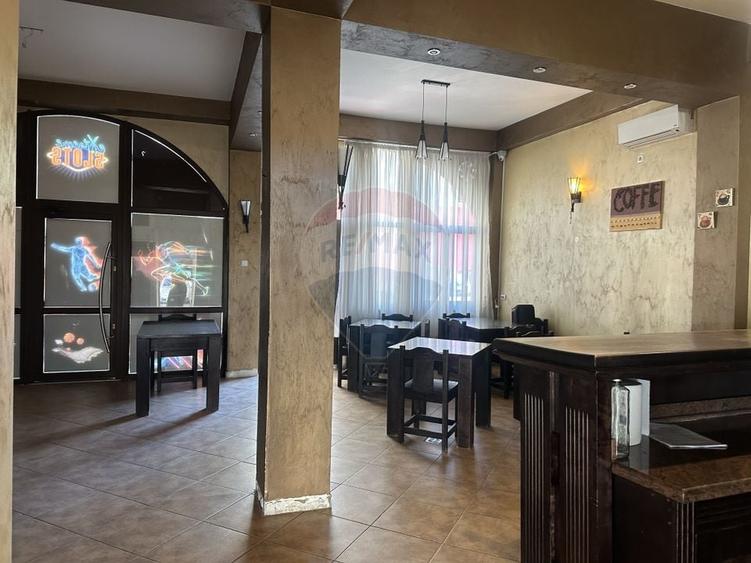 Spațiu comercial, de 60 mp, în Dărmănești