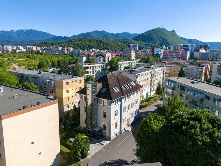 Birou, de 860 mp, în Centrul Civic