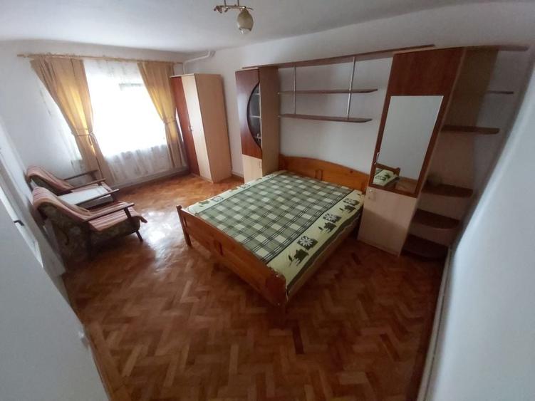 Garsonieră decomandată în ITM