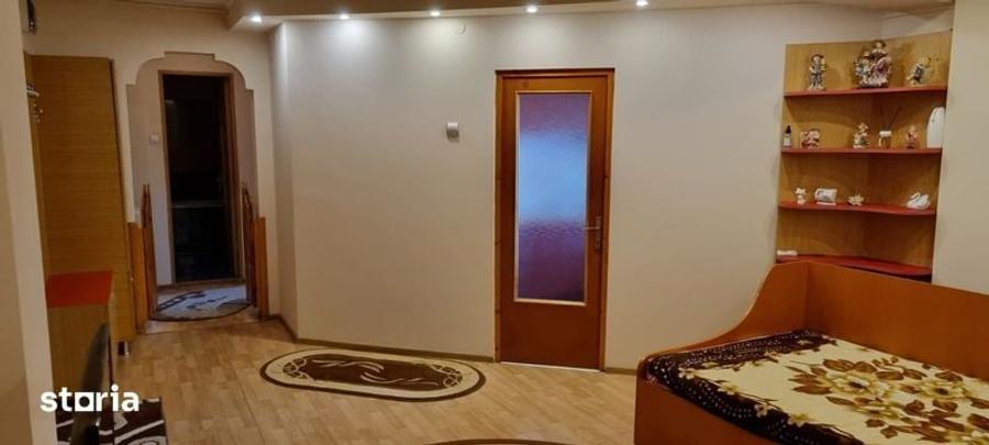 Apartament cu 2 camere în Micro 3