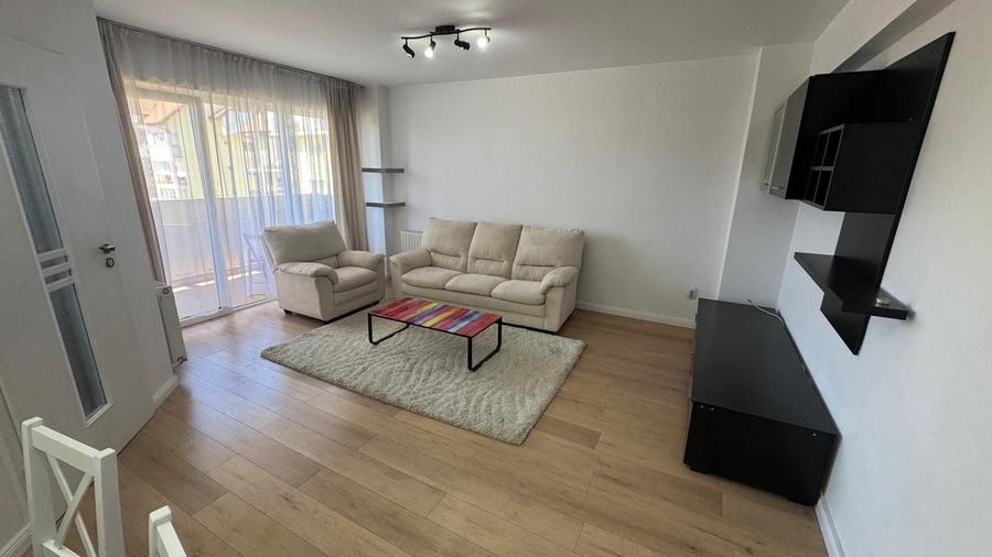 Apartament cu 3 camere decomandat, mobilat în Turnișor